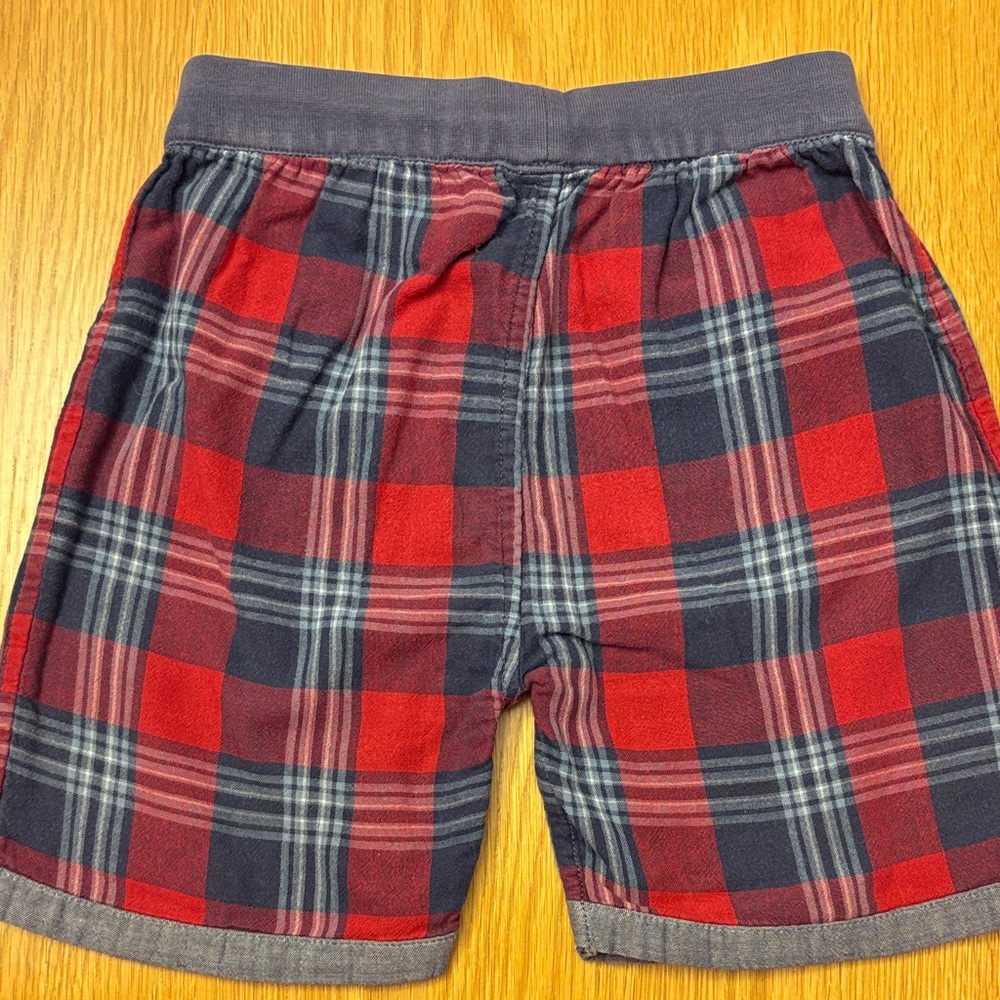 Lilly & Sid Reversible Plaid Red and Blue/Gray Boys Shorts, size 5-6 years